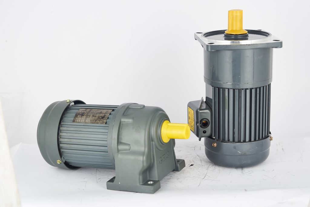 Nên sử dụng motor giảm tốc 220v khi nào