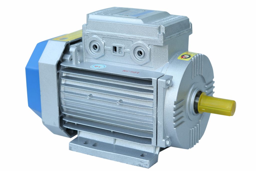 Nguyên lý hoạt động của bộ điều tốc motor 220v ra sao