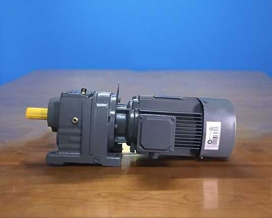 Sự khác nhau giữa động cơ liền giảm tốc và động cơ kết hợp hộp giảm tốc