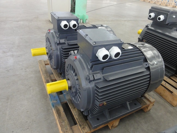 Động cơ điện 3 pha được ứng dụng như thế nào trong công nghiệp