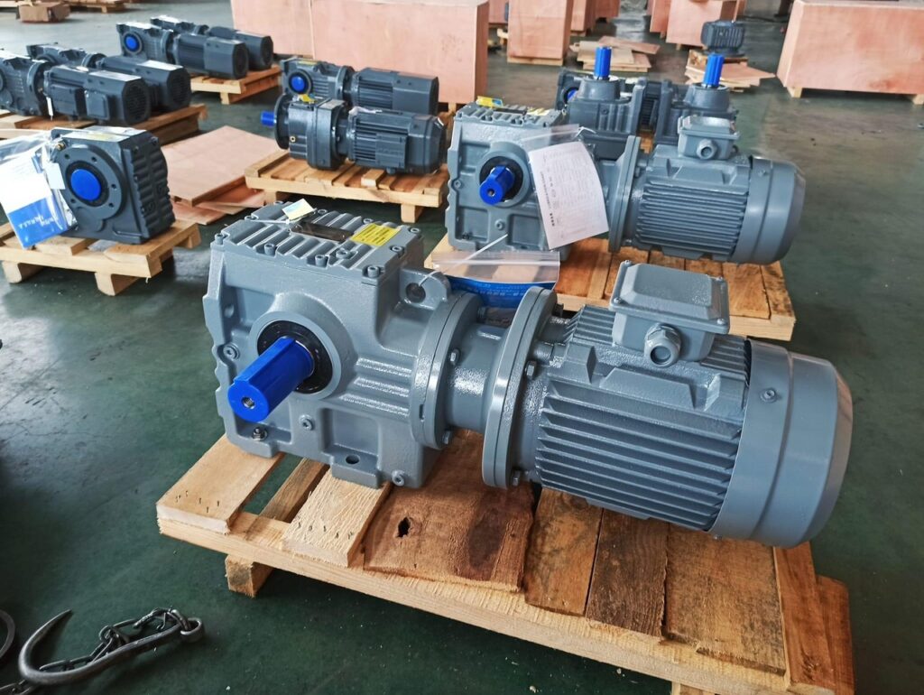 Motor Giảm Tốc Trục Ngang